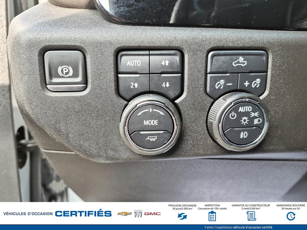 2024 Chevrolet Silverado 1500 4WD Crew Cab RST in Alma, Quebec - 27 - w1024h768px
