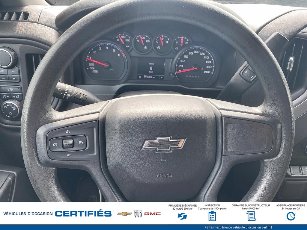 2022 Chevrolet Silverado 1500 4WD Crew Cab in Alma, Quebec - 16 - w1024h768px