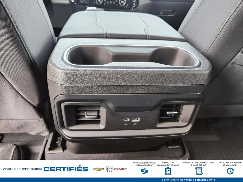 Chevrolet Silverado 1500  2023 à Alma, Québec - 12 - w1024h768px