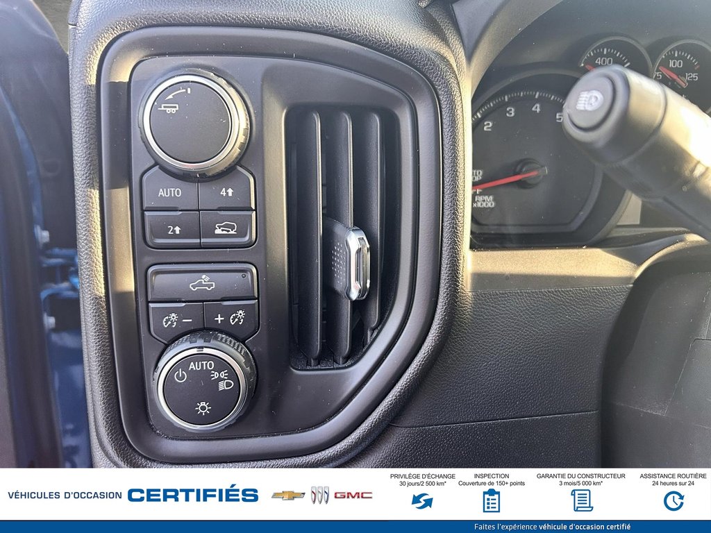 2023 Chevrolet Silverado 1500 4WD Crew Cab in Alma, Quebec - 14 - w1024h768px