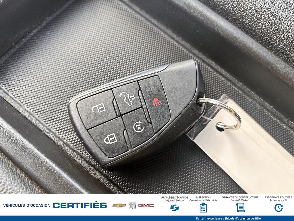 2023 Chevrolet Silverado 1500 4WD Crew Cab in Alma, Quebec - 24 - w1024h768px