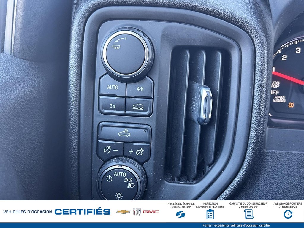 2023 Chevrolet SILVERADO 1500 in Alma, Quebec - 17 - w1024h768px