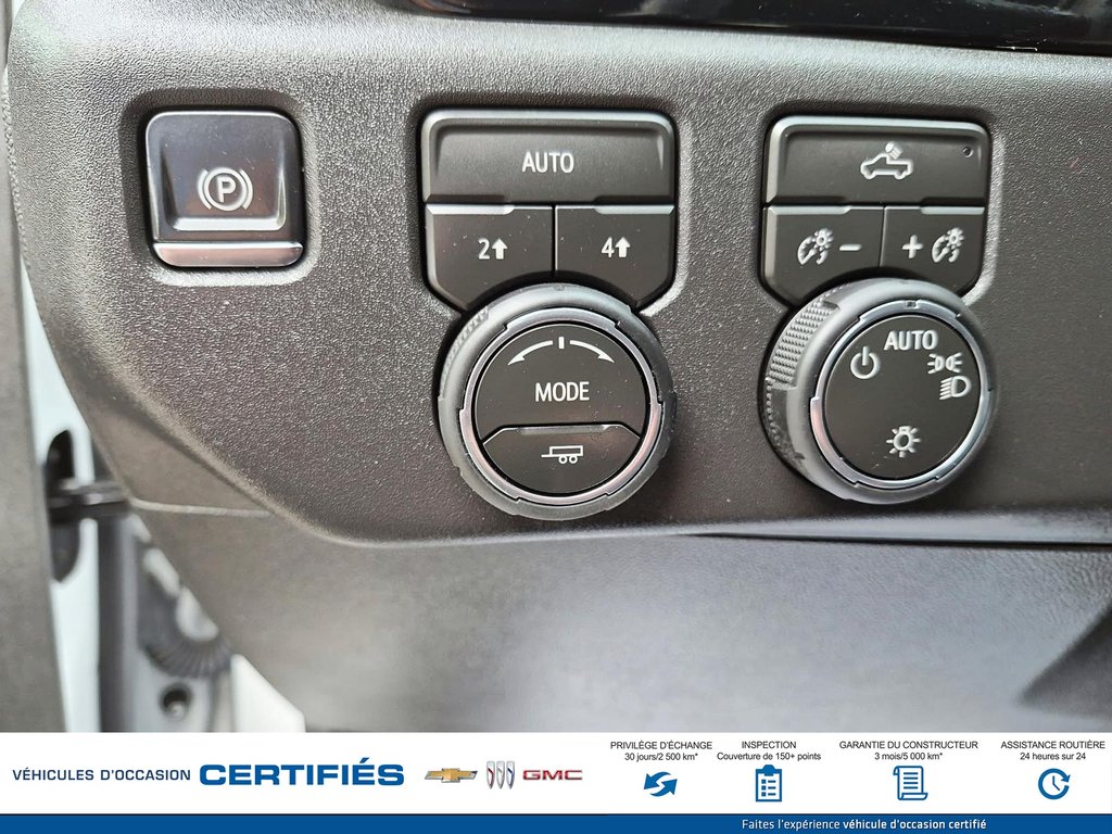 2026 Chevrolet Silverado 1500 4WD Crew Cab in Alma, Quebec - 21 - w1024h768px