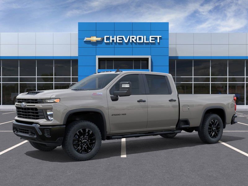Chevrolet SILVERADO 2500 4RM CUSTOM CREW  2026 à Alma, Québec - 2 - w1024h768px