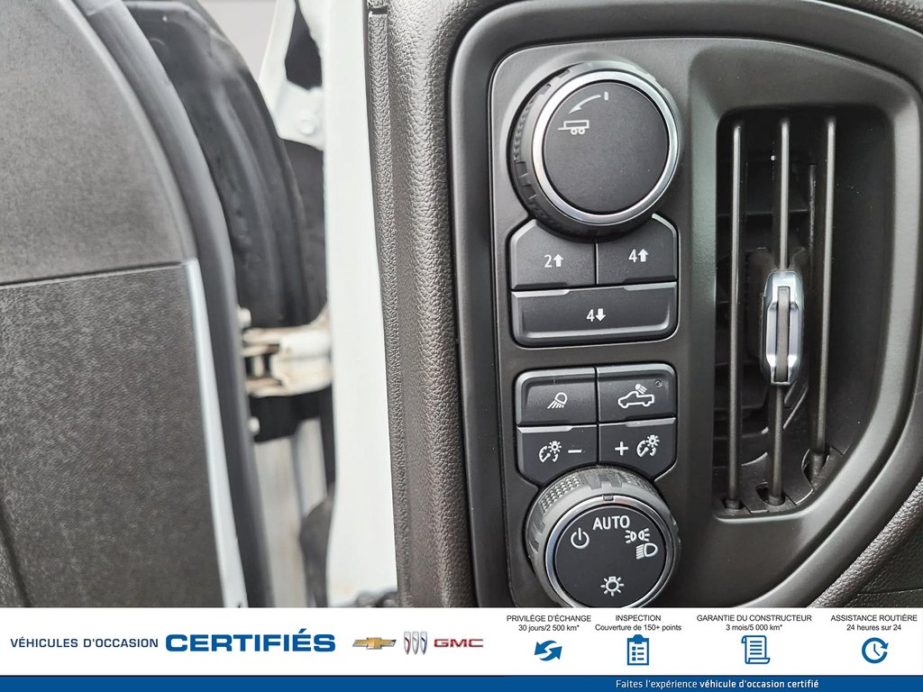 2024 Chevrolet Silverado 2500 in Alma, Quebec - 16 - w1024h768px