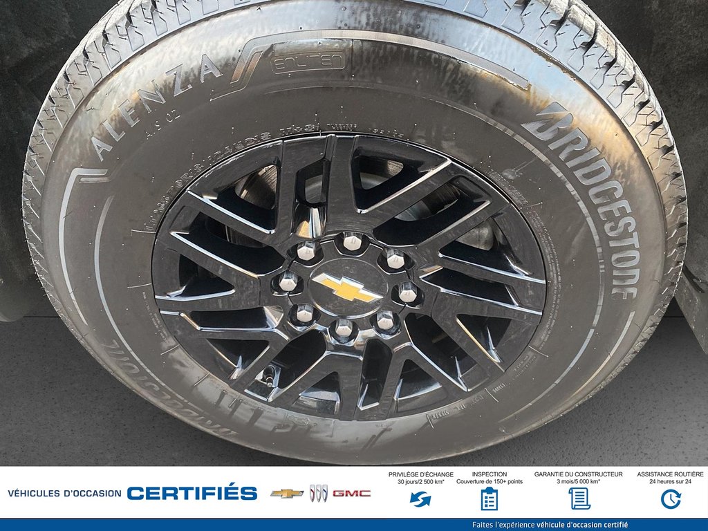 2024 Chevrolet Silverado EV eAWD Crew Cab Work Truck in Alma, Quebec - 9 - w1024h768px