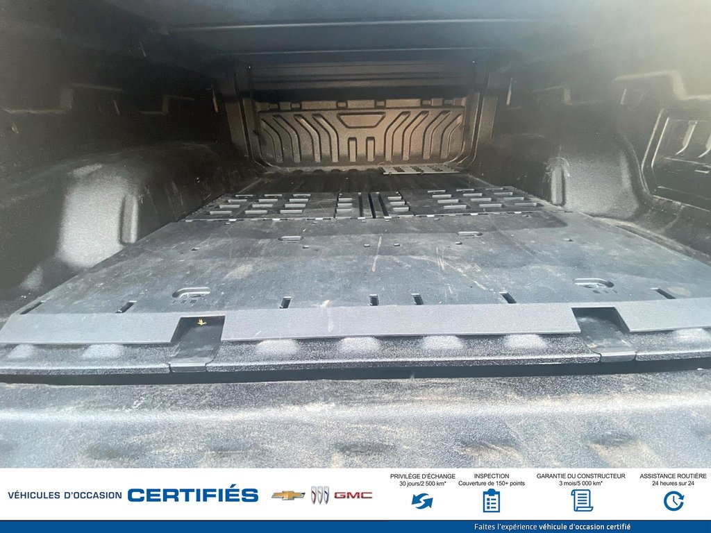 2024 Chevrolet Silverado EV eAWD Crew Cab Work Truck in Alma, Quebec - 10 - w1024h768px