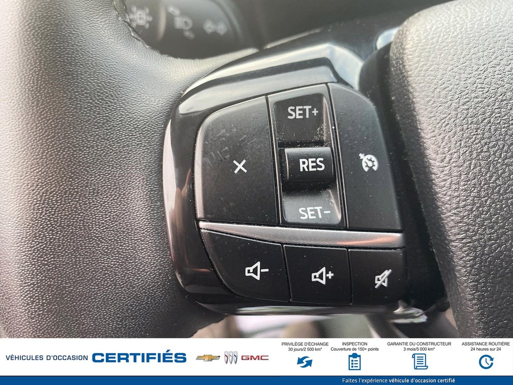 2022 Ford Escape in Alma, Quebec - 27 - w1024h768px