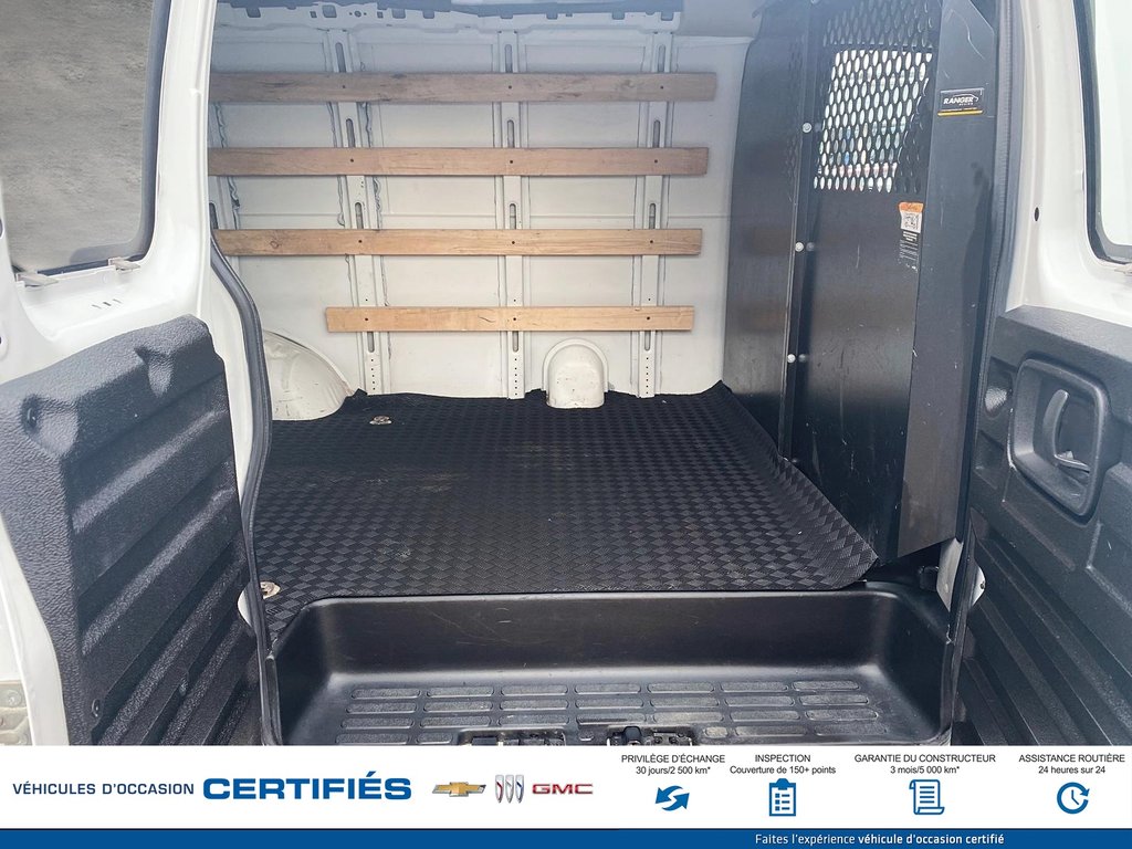 2023 GMC Savana Cargo 2500 in Alma, Quebec - 5 - w1024h768px