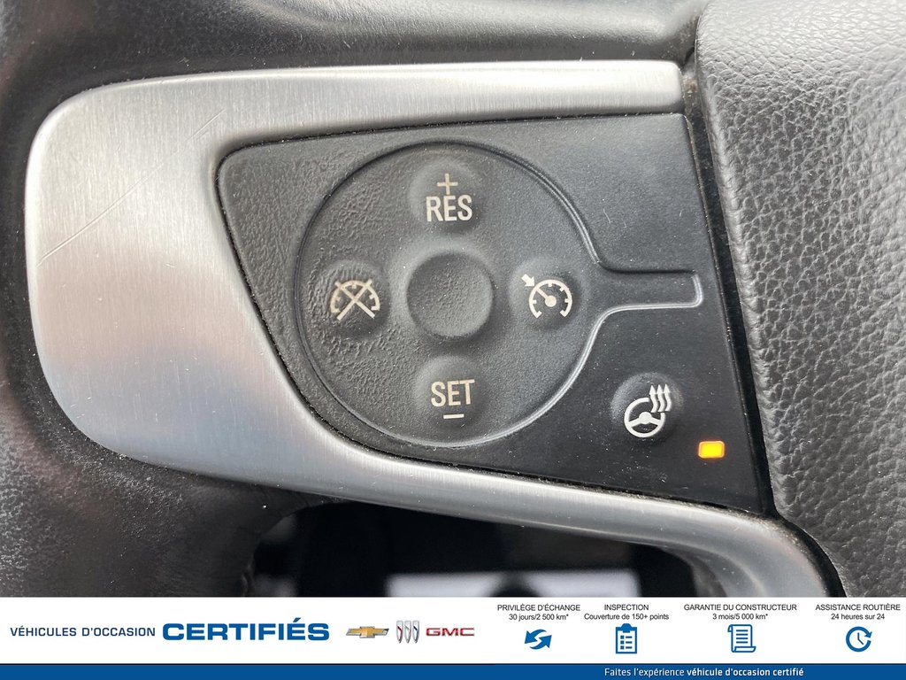 Sierra 1500 4WD CREW CAB 143.5 2017 à Alma, Québec - 15 - w1024h768px