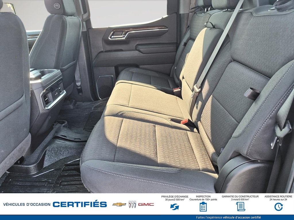 GMC SIERRA 1500 4WD CREW CAB 157 ELEVATION 2024 à Alma, Québec - 12 - w1024h768px