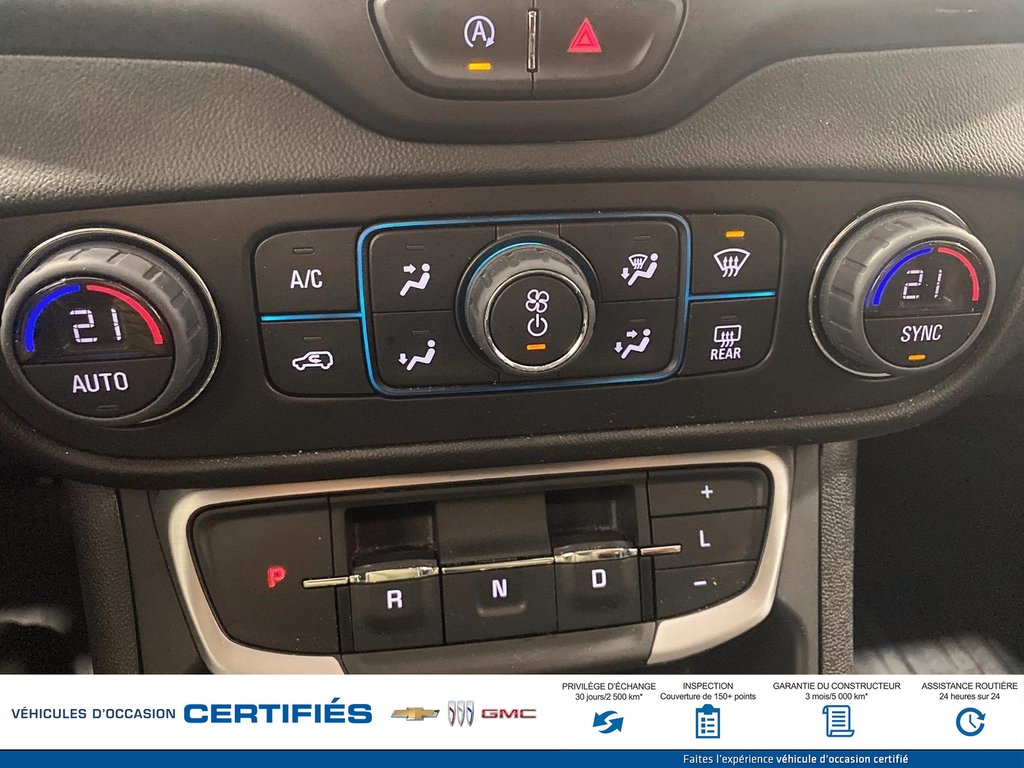 GMC Terrain AWD  2023 à Alma, Québec - 17 - w1024h768px