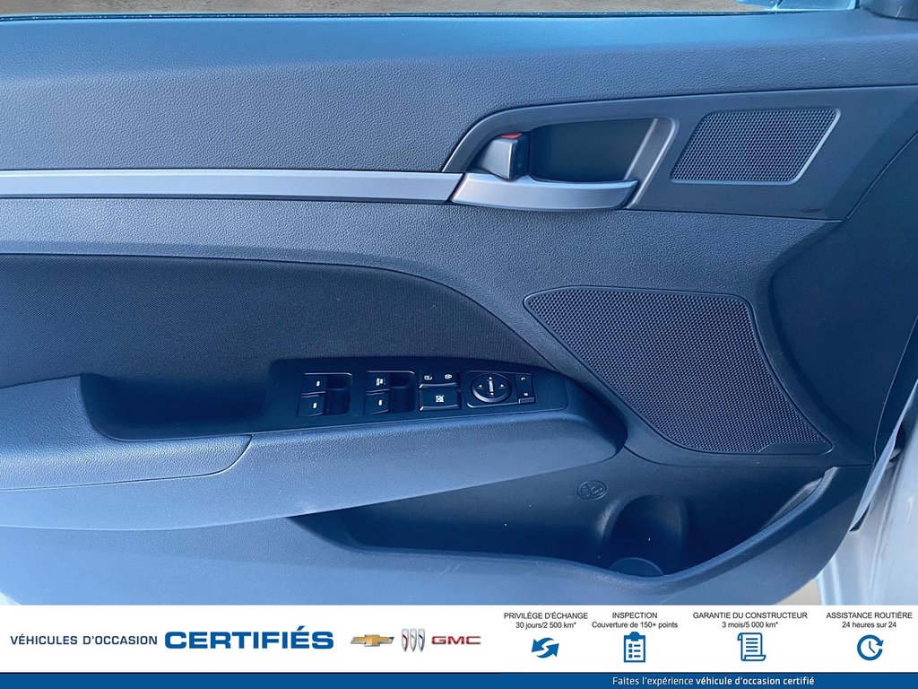 2018 Hyundai ELANTRA GL in Alma, Quebec - 12 - w1024h768px