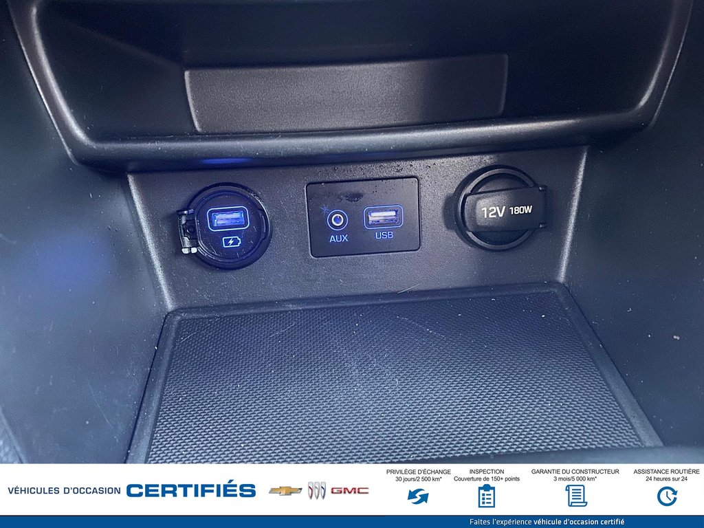 2020 Hyundai KONA in Alma, Quebec - 19 - w1024h768px