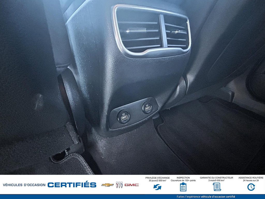 Hyundai Santa Fe  2021 à Alma, Québec - 11 - w1024h768px