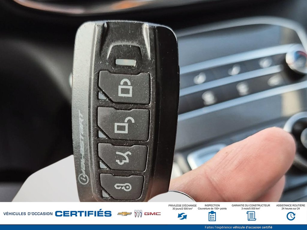 2021 Hyundai Santa Fe AWD in Alma, Quebec - 30 - w1024h768px