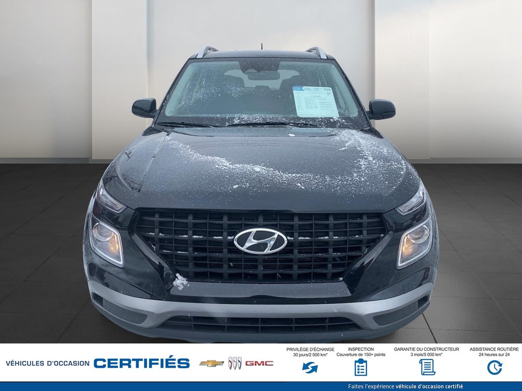 Hyundai Venue  2023 à Alma, Québec - 2 - w1024h768px