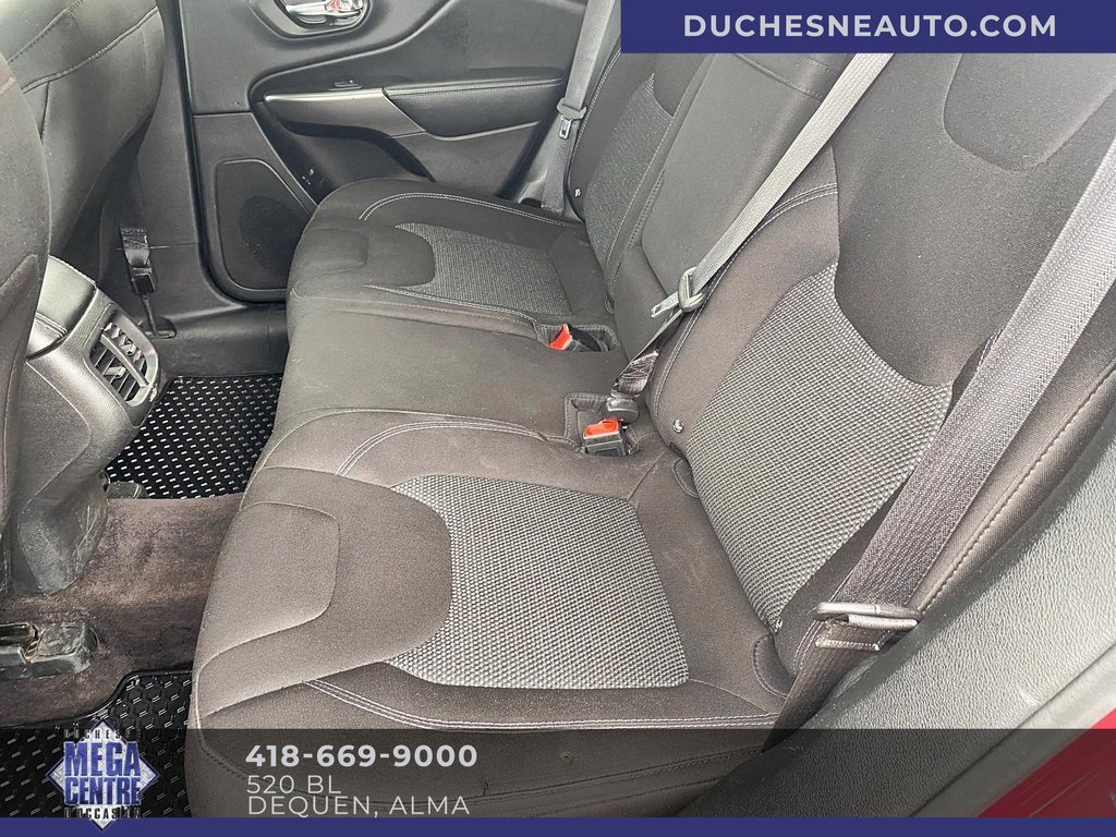 Jeep Cherokee  2019 à Alma, Québec - 8 - w1024h768px