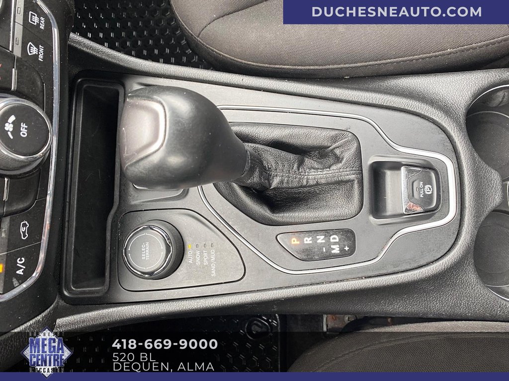 Jeep Cherokee  2019 à Alma, Québec - 12 - w1024h768px