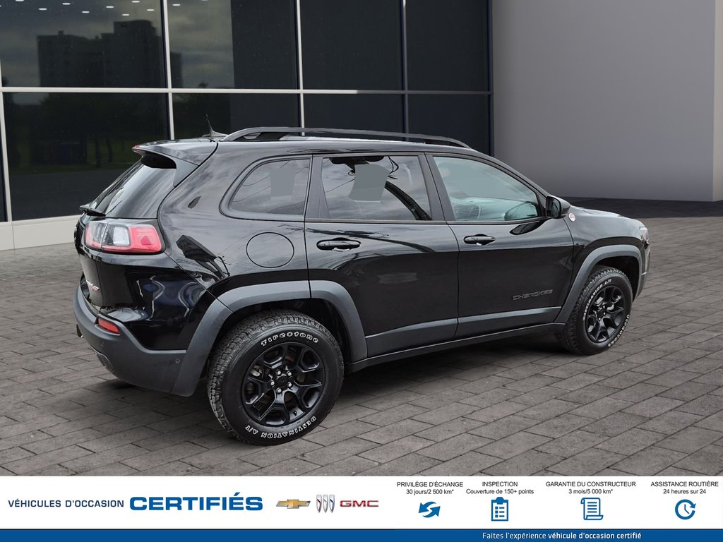 Jeep CHEROKEE  2023 à Alma, Québec - 4 - w1024h768px