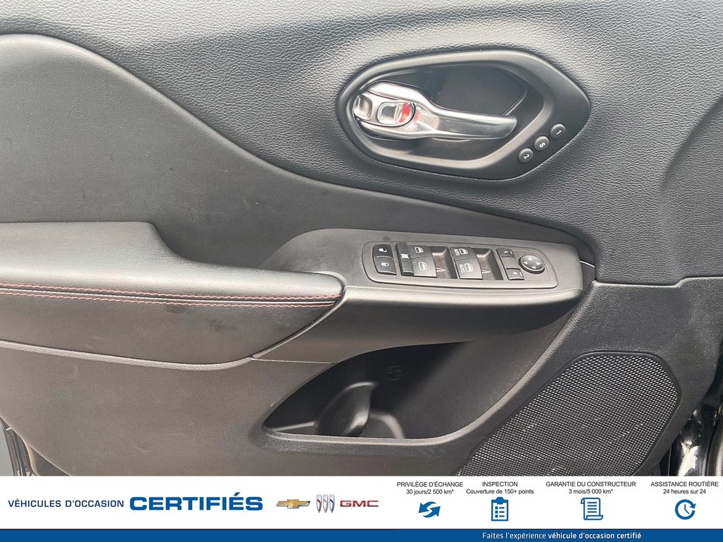 2023 Jeep CHEROKEE TRAILHAWK 4X4 in Alma, Quebec - 16 - w1024h768px