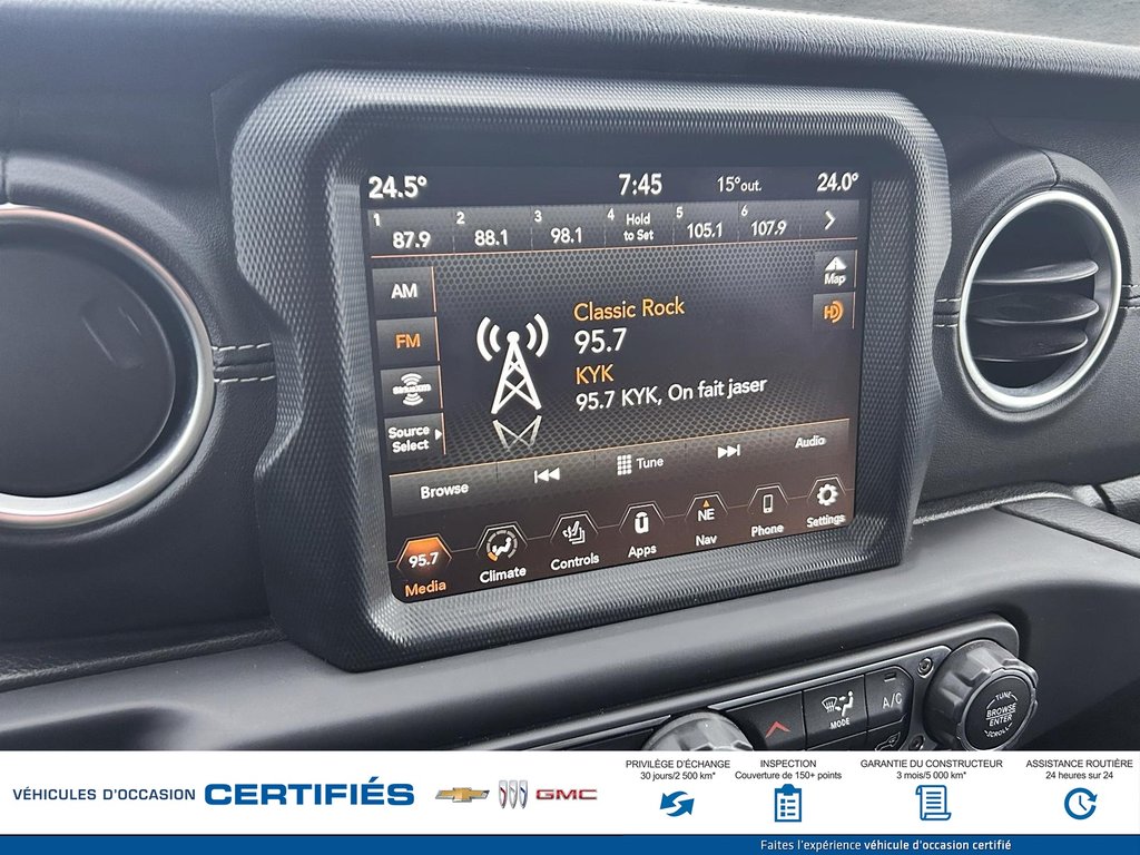 2021 Jeep WRANGLER Unlimited 4 dr Sahara 4XE PHEV in Alma, Quebec - 21 - w1024h768px