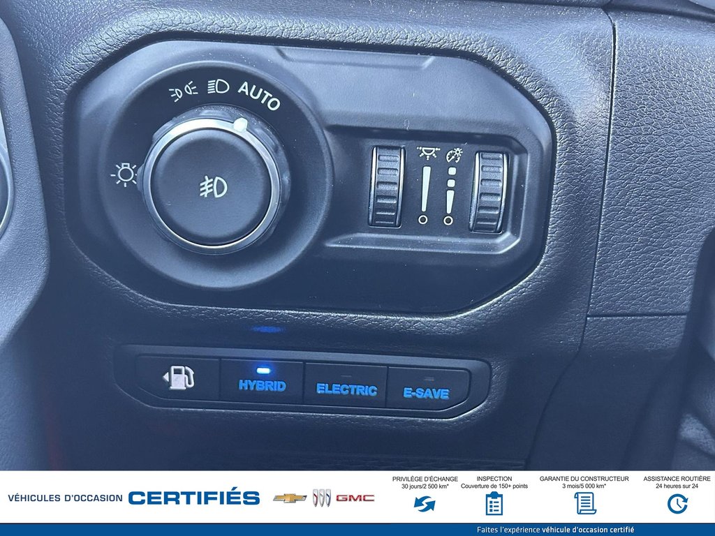 2021 Jeep WRANGLER Unlimited 4 dr Sahara 4XE PHEV in Alma, Quebec - 28 - w1024h768px