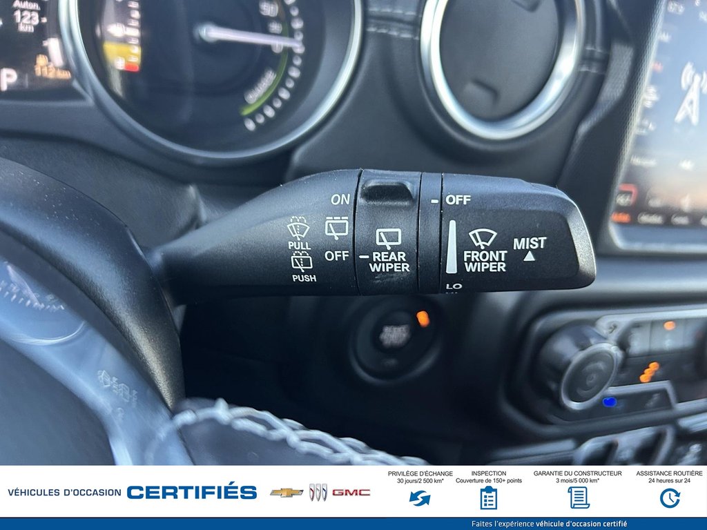 2021 Jeep WRANGLER Unlimited 4 dr Sahara 4XE PHEV in Alma, Quebec - 27 - w1024h768px