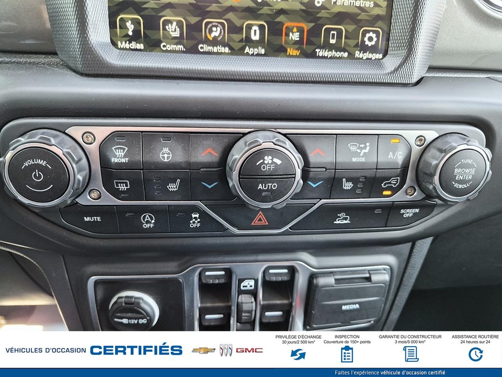 2023 Jeep WRANGLER SAHARA in Alma, Quebec - 22 - w1024h768px