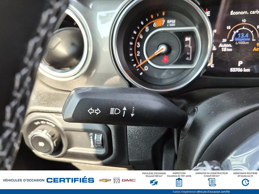 2023 Jeep WRANGLER SAHARA in Alma, Quebec - 28 - w1024h768px