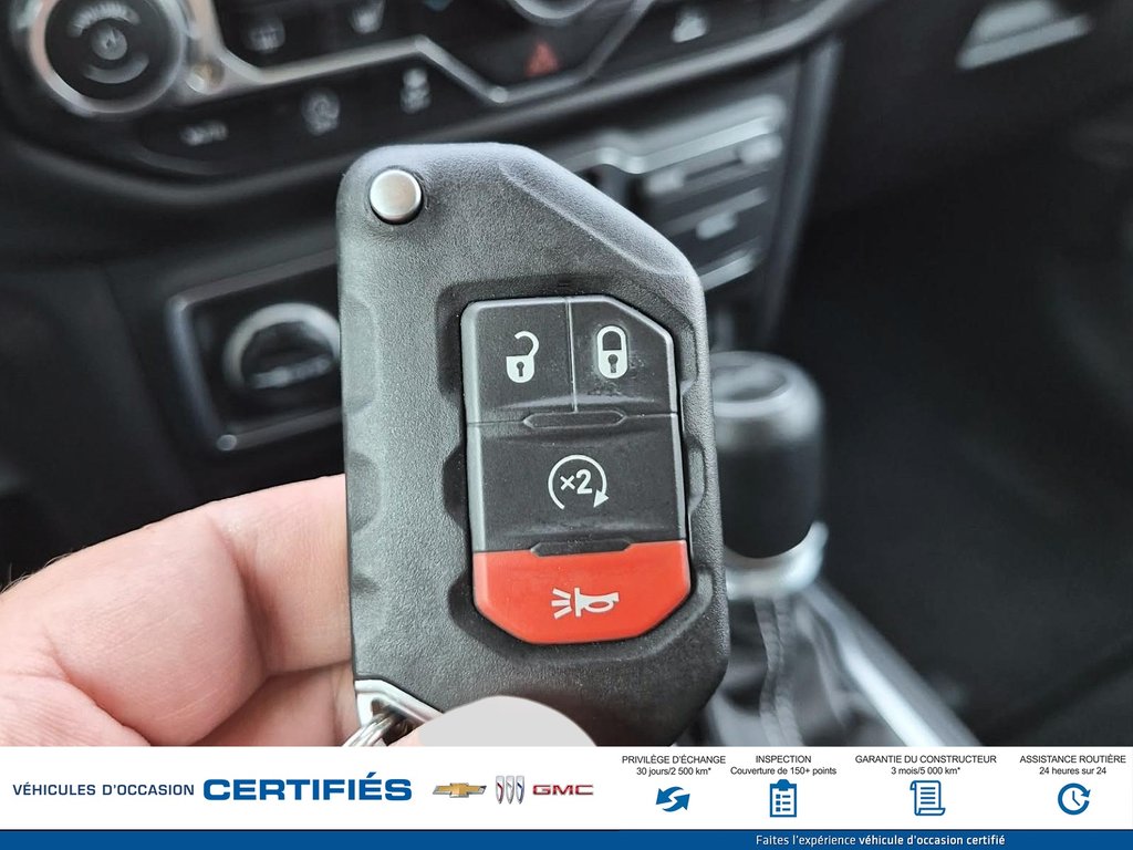 2023 Jeep WRANGLER SAHARA in Alma, Quebec - 32 - w1024h768px