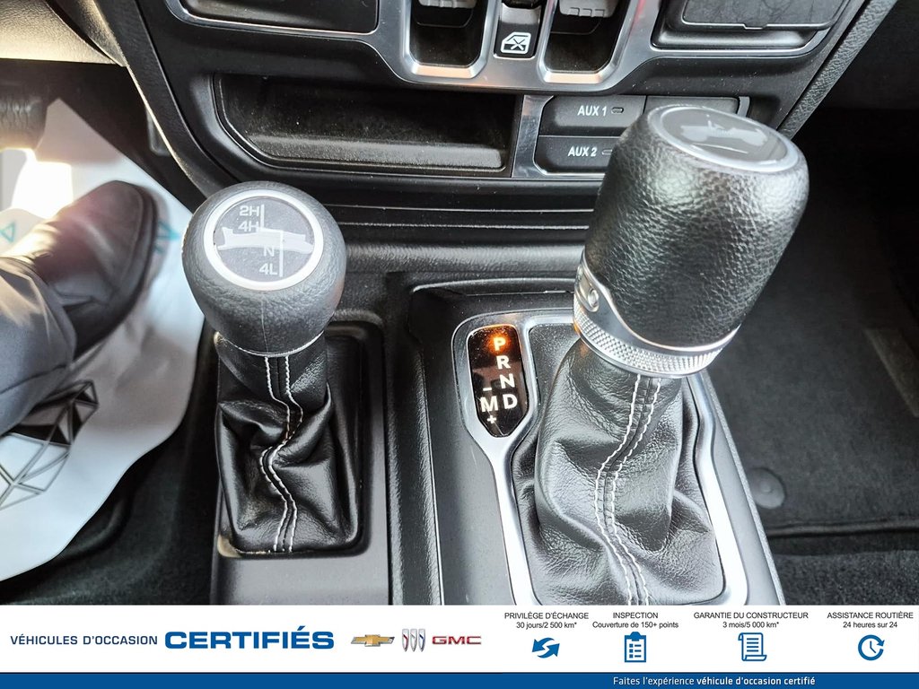 2023 Jeep WRANGLER SAHARA in Alma, Quebec - 25 - w1024h768px