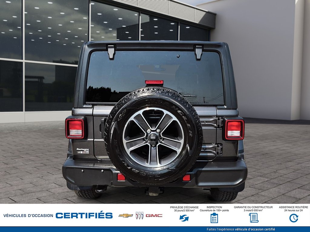 Jeep WRANGLER SAHARA 2023 à Alma, Québec - 5 - w1024h768px
