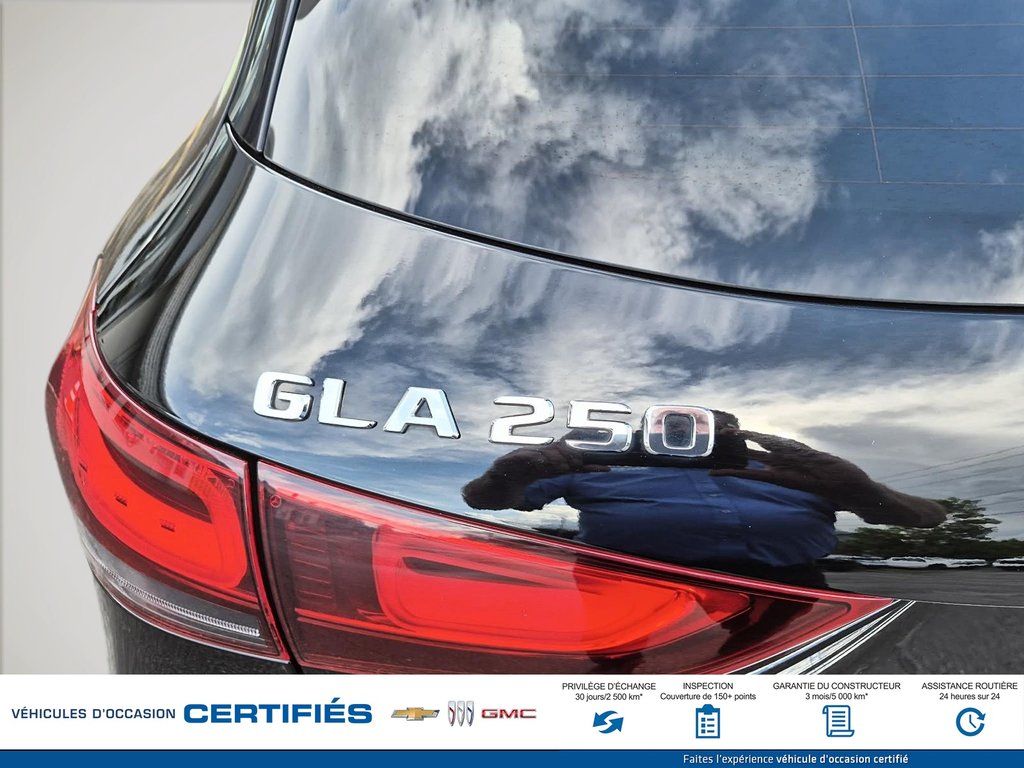 2022 Mercedes GLA250 in Alma, Quebec - 4 - w1024h768px
