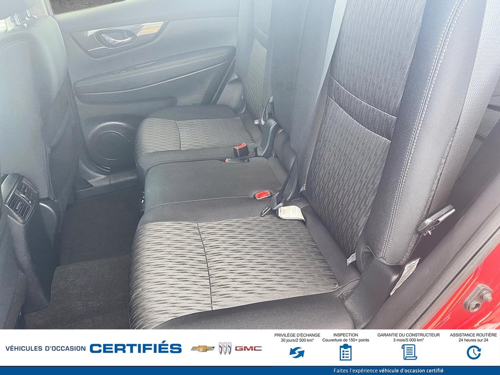 Nissan Rogue AWD SV 2018 à Alma, Québec - 12 - w1024h768px