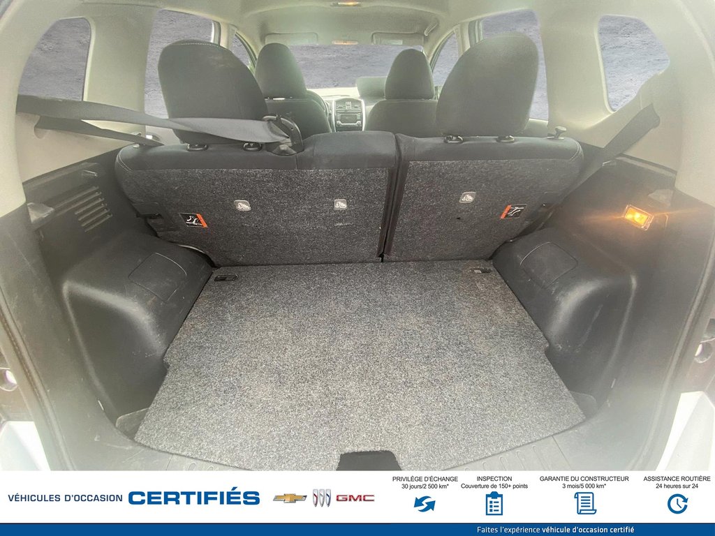 Nissan Versa  2017 à Alma, Québec - 10 - w1024h768px