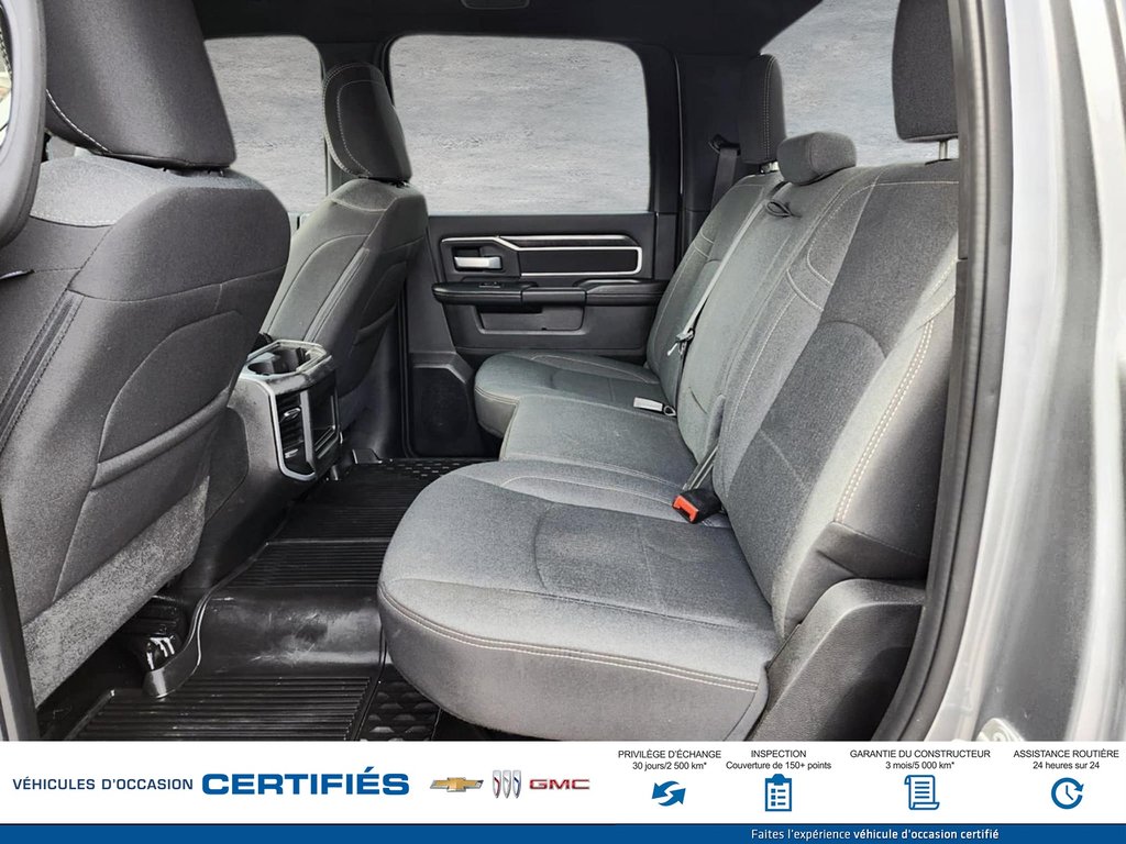 Ram 2500 4WD Crew Cab 2024 à Alma, Québec - 10 - w1024h768px