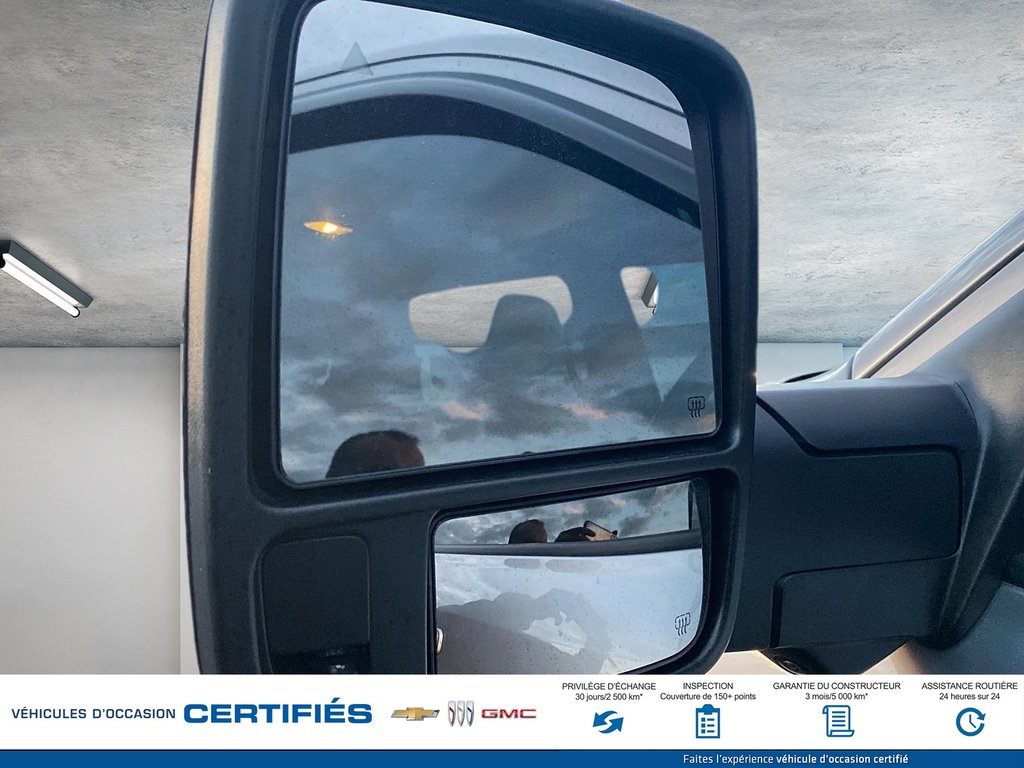 2024 Ram 2500 4WD Crew Cab in Alma, Quebec - 10 - w1024h768px