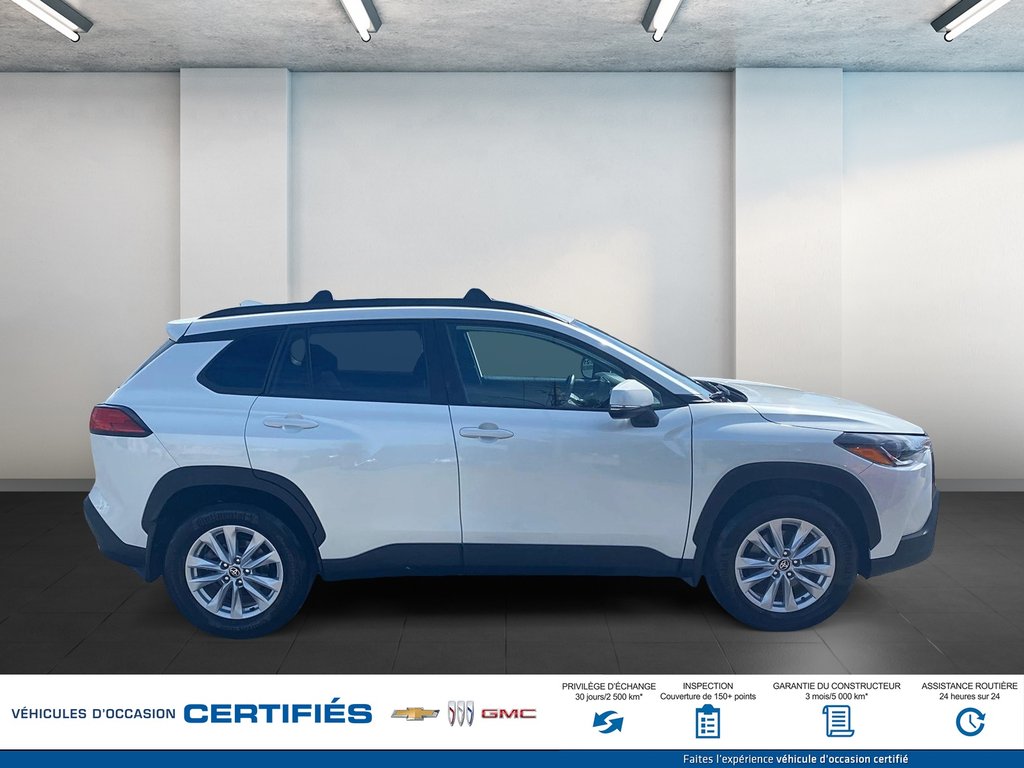 Toyota COROLLA CROSS  2022 à Alma, Québec - 6 - w1024h768px