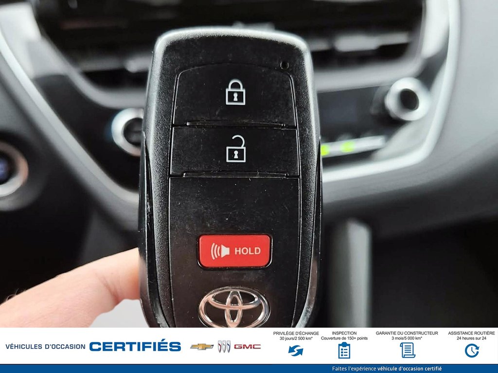 2022 Toyota COROLLA CROSS in Alma, Quebec - 26 - w1024h768px