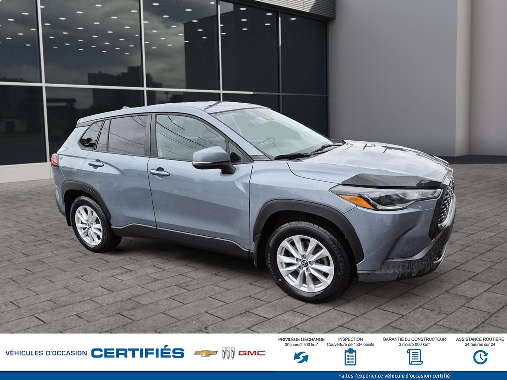 2022 Toyota COROLLA CROSS in Alma, Quebec - 3 - w1024h768px