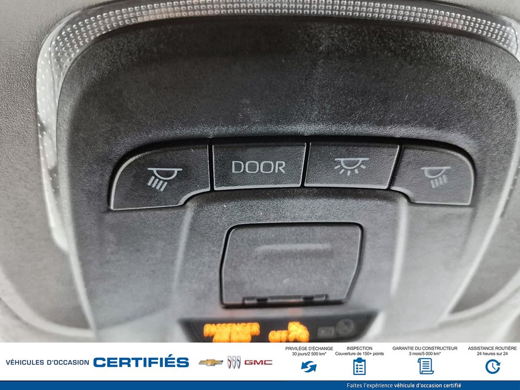 2022 Toyota COROLLA CROSS in Alma, Quebec - 15 - w1024h768px