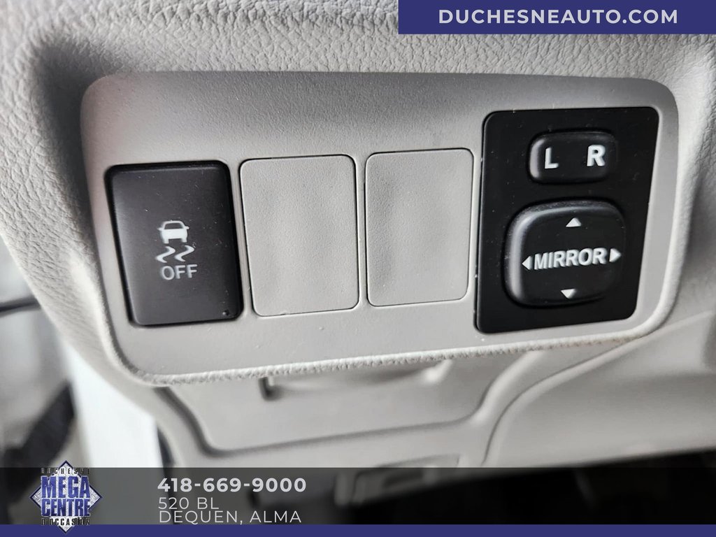 2013 Toyota COROLLA LE in Alma, Quebec - 17 - w1024h768px