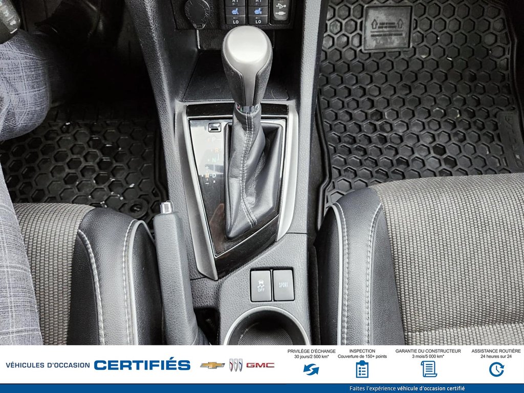 2016 Toyota COROLLA S in Alma, Quebec - 21 - w1024h768px
