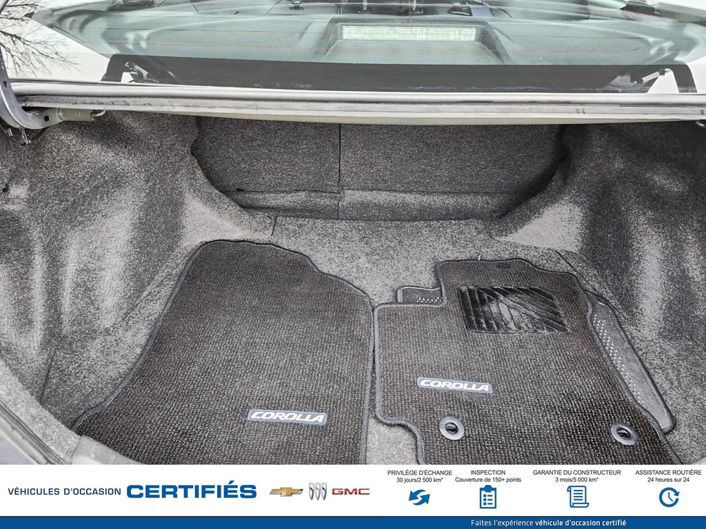 2016 Toyota COROLLA S in Alma, Quebec - 8 - w1024h768px