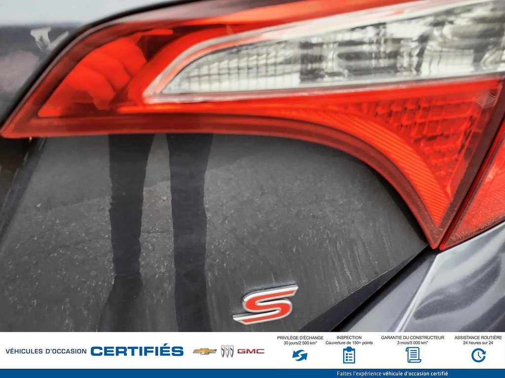 2016 Toyota COROLLA S in Alma, Quebec - 7 - w1024h768px