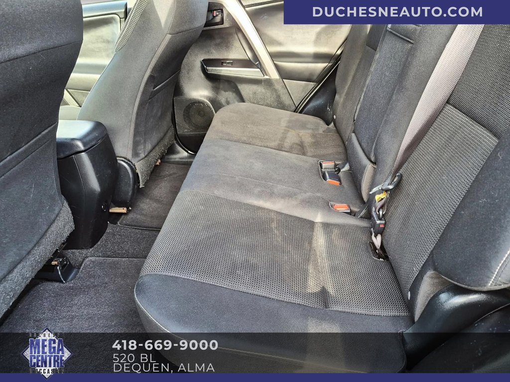 Toyota RAV4 HV LE/XLE  2017 à Alma, Québec - 9 - w1024h768px