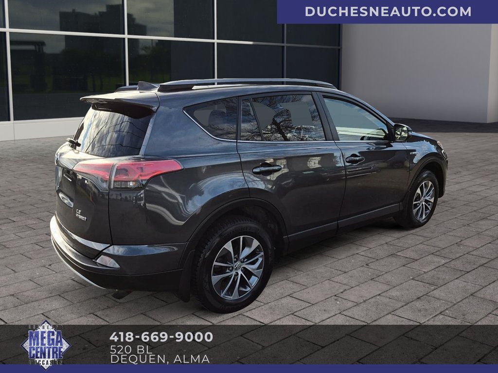 Toyota RAV4 HV LE/XLE  2017 à Alma, Québec - 4 - w1024h768px
