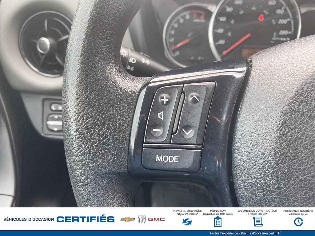 2018 Toyota Yaris 5-dr LE in Alma, Quebec - 21 - w1024h768px