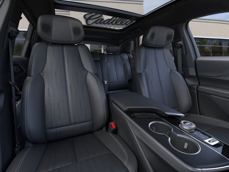 2026 Cadillac Lyriq Premium Luxury in Alma, Quebec - 6 - w1024h768px